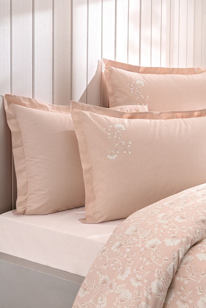 puffy-penine-200x220-ranforsis-ertsatsoliani-tetreulis-nakrebi-photo-2