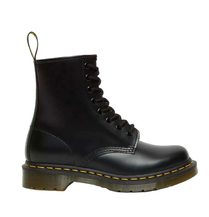 dr-martens-1460-fekhsatsmeli