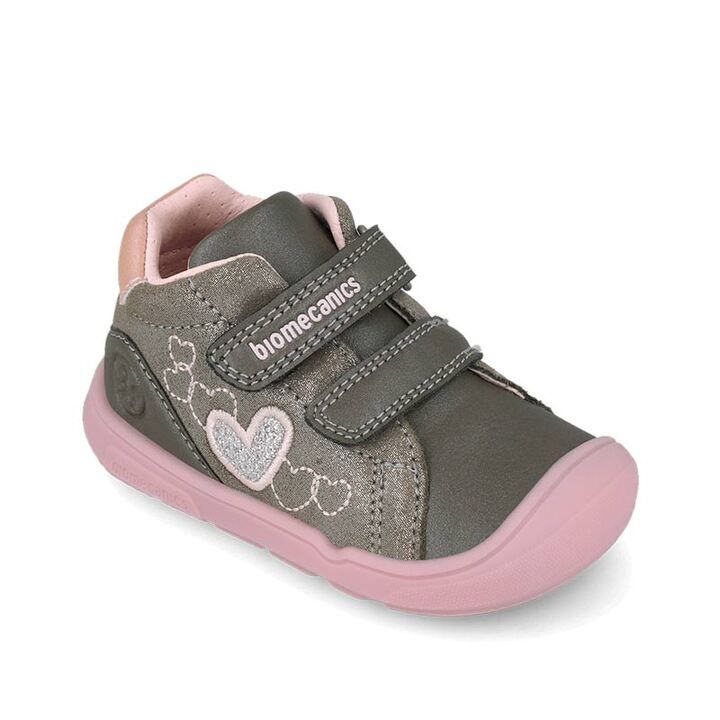 biomecanicsbavshvis-barefoot-fekhsatsmeli