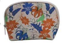 Product image of MINISO Floral Dream Shell-Shaped Cosmetic Bag კოსმეტიკის ჩანთა