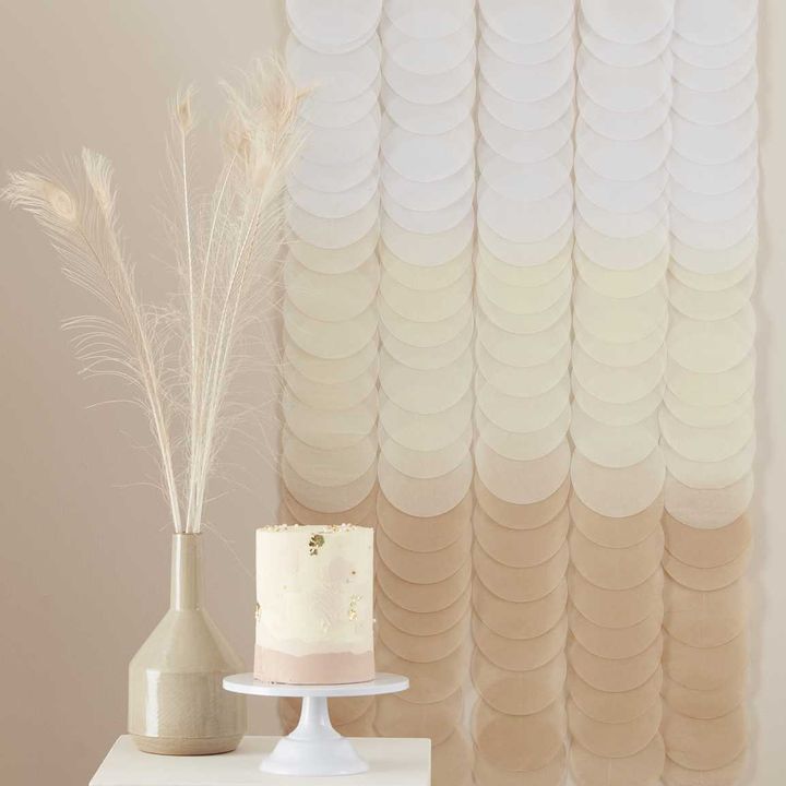 qaghaldis-farda-kremisferi-ombre-2m-h-x-2m-w