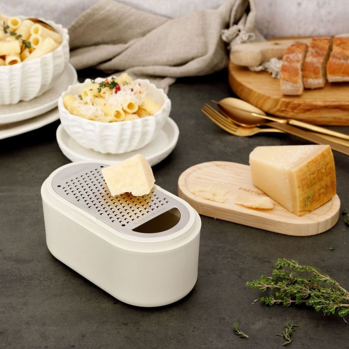 microplane-34300e-container-grater-cashmer-sakhekhi-photo-3