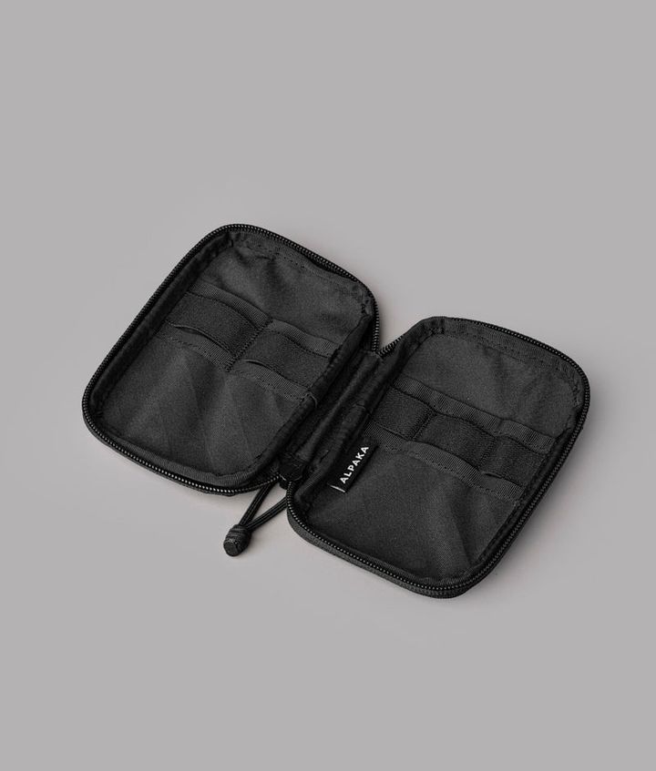 alpaka-hub-pouch-pro-black-axogrid-300d-safule-photo-2