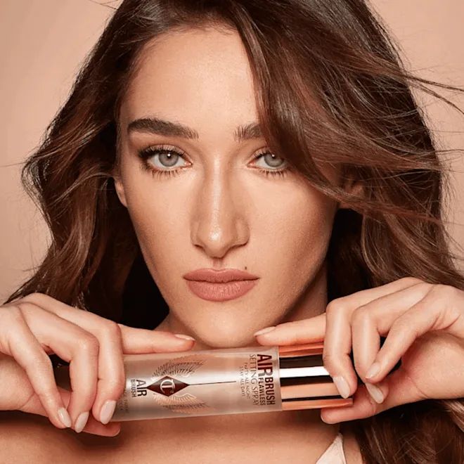 charlotte-tilbury-airbrush-flawless-setting-spray-makiazhis-fiqsatori-34-ml-photo-3
