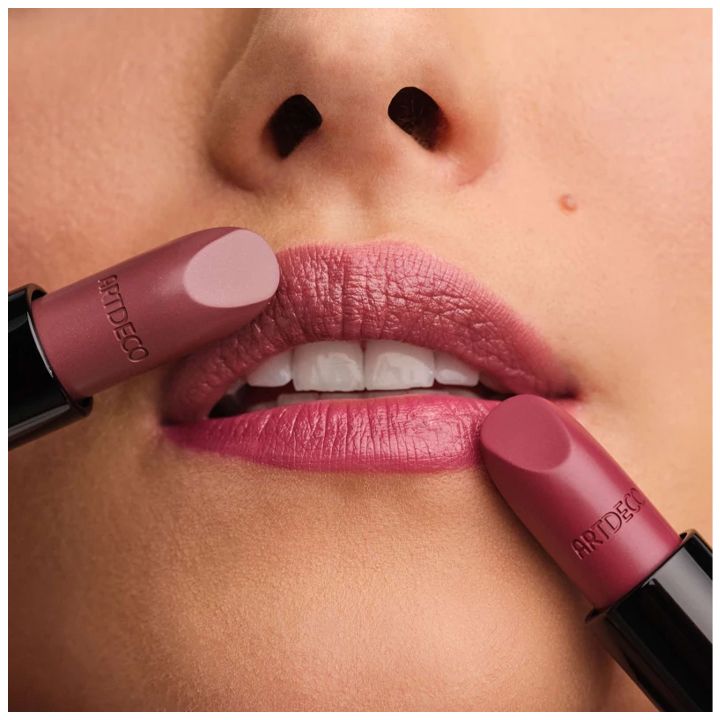 artdeco-perfect-color-lipstick-tuchsatskhi-photo-3