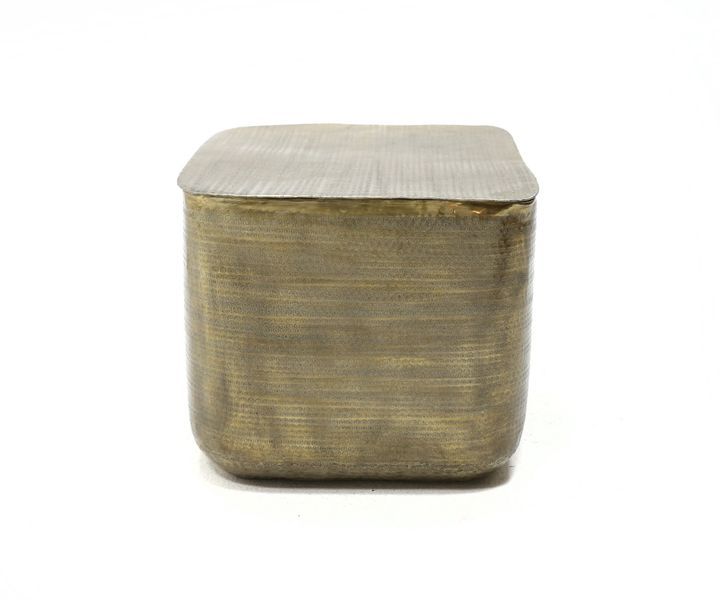 laboratory-my-home-qavis-magida