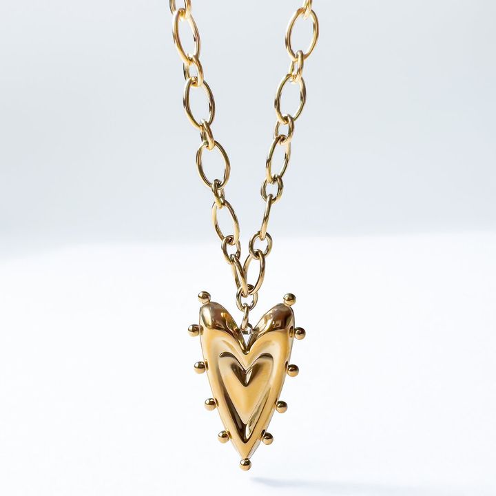 titanis-mooqrovili-qelsabami-gulis-formit