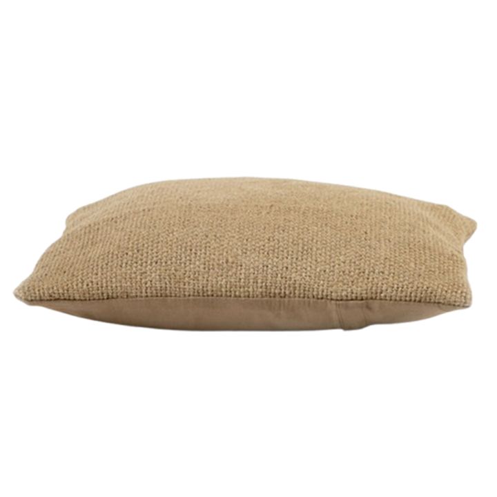 manamo-perry-jut-kirlent-kilifi-dekoratiuli-balishis-piri-photo-2