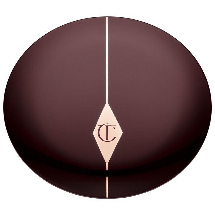 charlotte-tilbury-cheek-to-chic-love-is-the-drug-blashi-photo-2