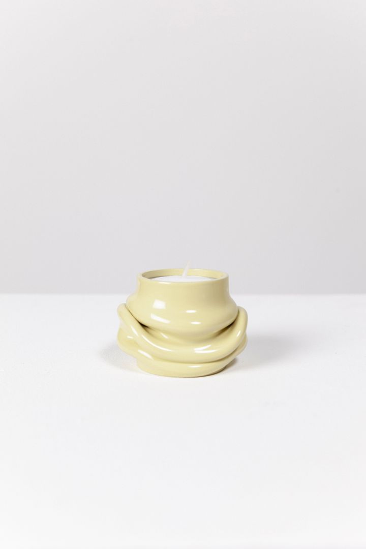 aot-mondo-pale-green-santeli-photo-2