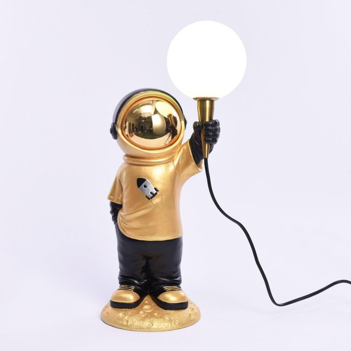 magidis-sanati-kosmonavti-photo-4