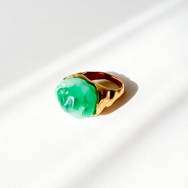 titanis-mooqrovili-bechedi