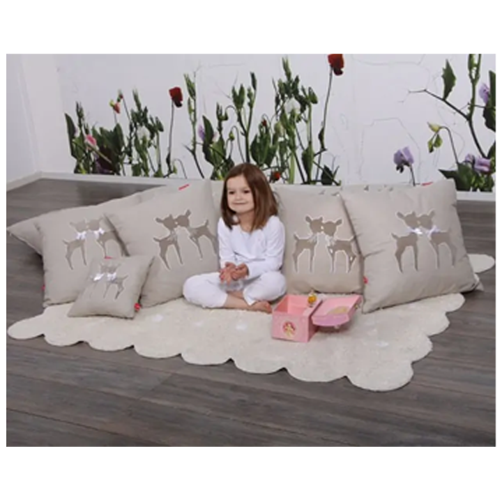 lorena-canals-galleta-biscuit-beige-khelnaketi-sabavshvo-khalicha-photo-3