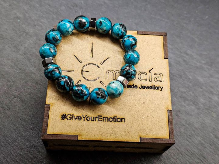 qalis-samajuri-naturaluri-qvebit-okeane-photo-2