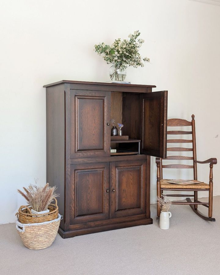 collector-tbilisi-holandiuri-bufeti-restavrirebuli-photo-2