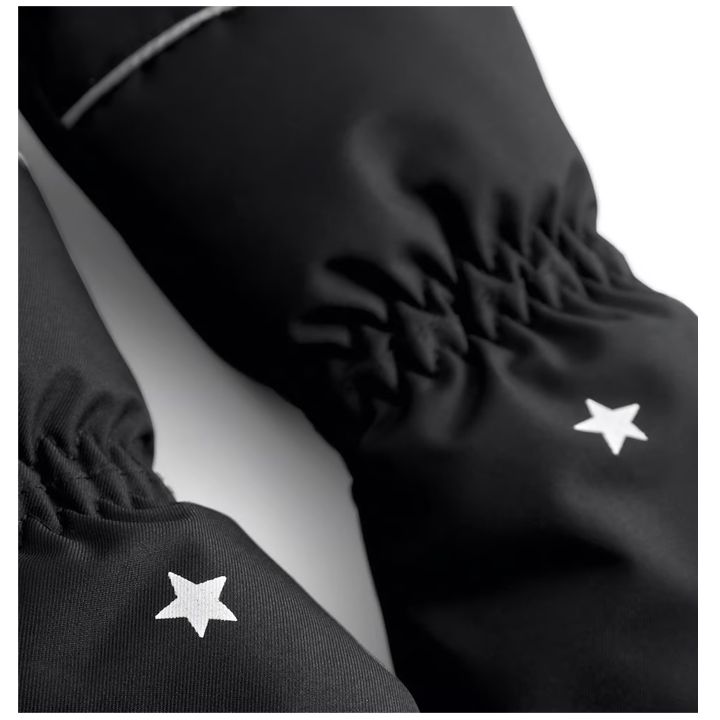 weedo-univers-black-mittens-bavshvis-satkhilamuro-kheltatmani-photo-4