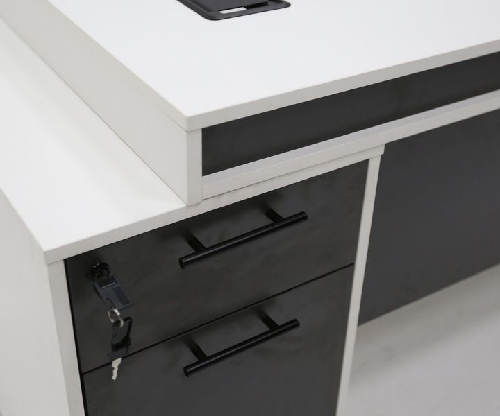 my-office-samushao-magida-photo-3