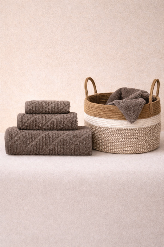 manamo-dolce-30x50sm-pirsakhotsi