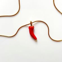 Product image of ოქროსფერი წიწაკის ყელსაბამი