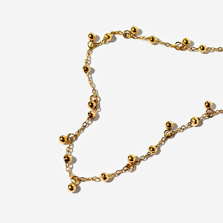 titanis-mooqrovili-fekhis-samajuri-qvavilis-formit