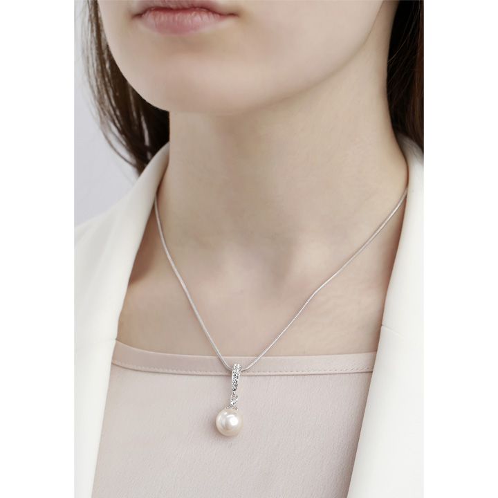 oliver-weber-11548r-qelsabami-photo-2