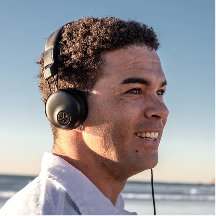 jlab-studio-wired-on-ear-black-ieuhastudiorlk4-qursasmeni-photo-4