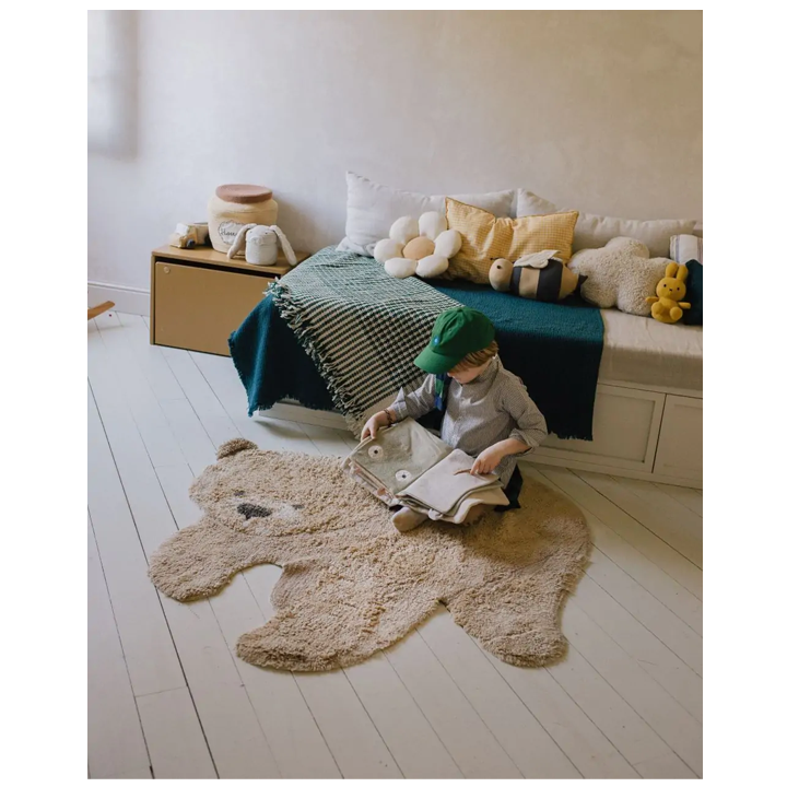 lorena-canals-bear-animal-rug-khelnaketi-sabavshvo-khalicha-photo-3